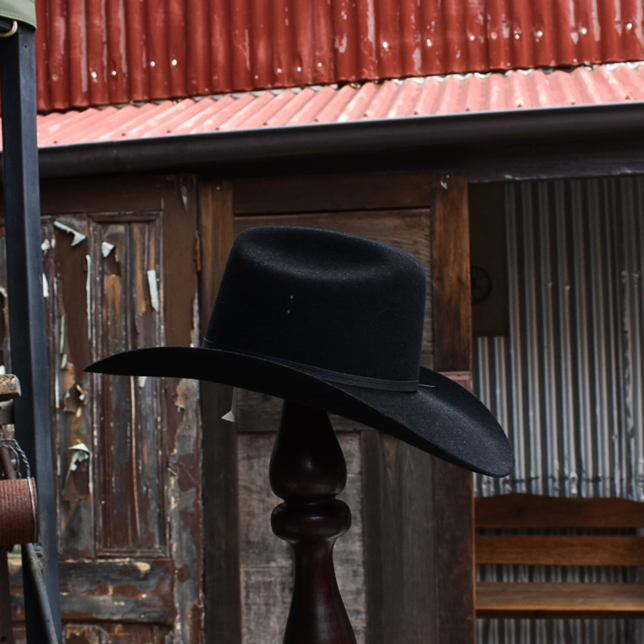Statesman Hat fur felt Serpentine in black