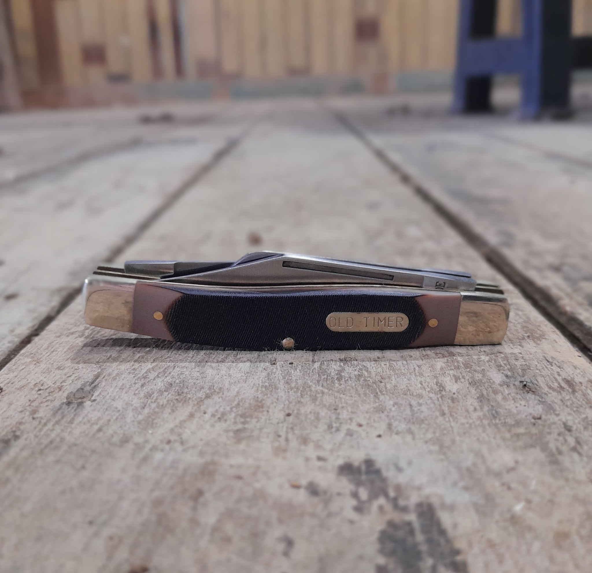 Senior Old Timer Pocket knife. 3 blades