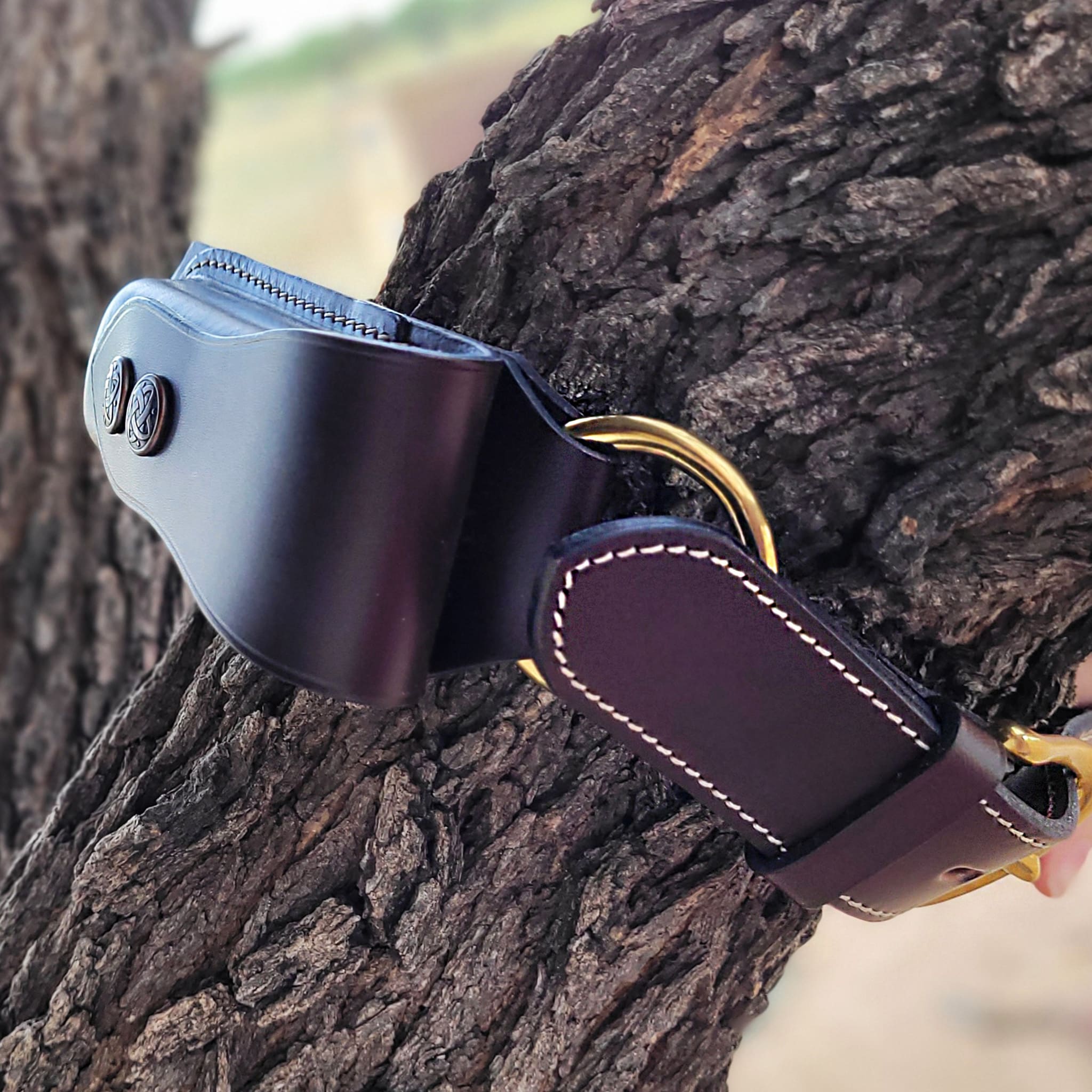 Kinnon and Co hobble belt with clip pouch for leatherman knife